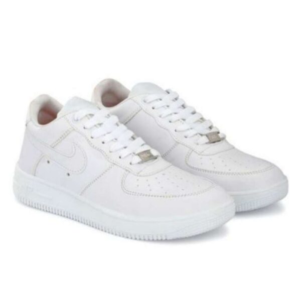 Trendy white sneakers for Men