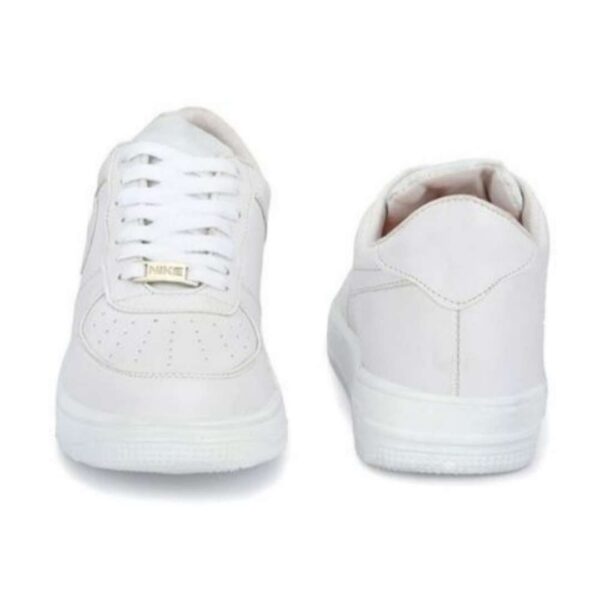 Trendy white sneakers for Men - Image 5