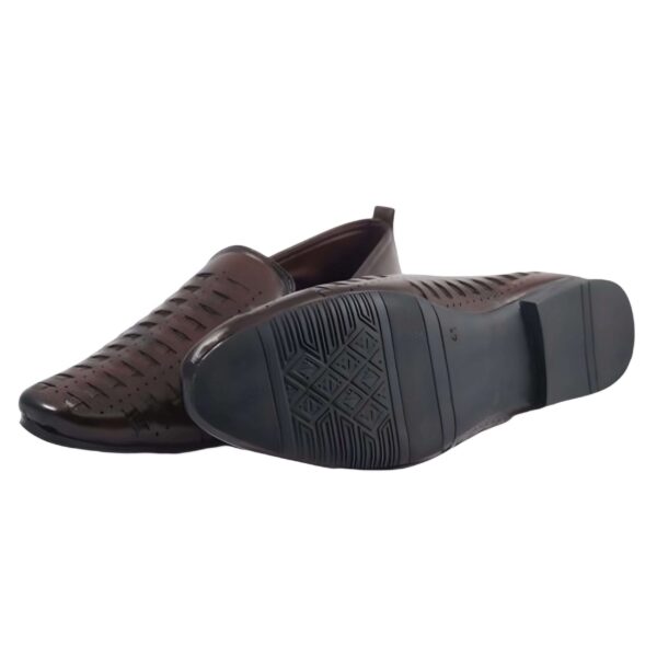 Trendy Comfortable juttis for Men - Image 8