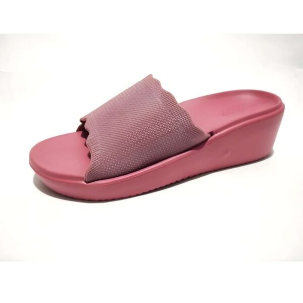 sliders women's