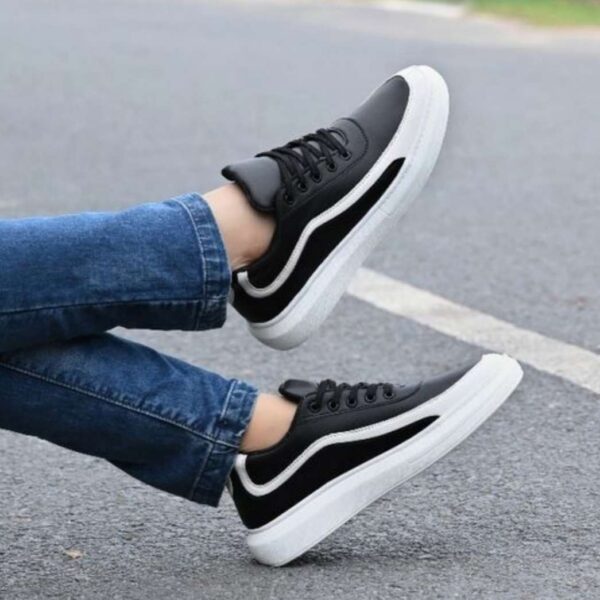Airmax Black-white Sneakers for men - Image 10