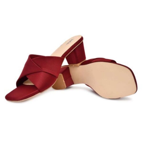 Cross straps block heel sandals for womens - Image 5