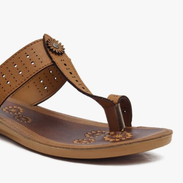 Asian kolhapuri sandal for women Brown - Image 4